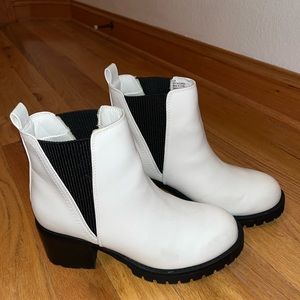 MIA boots